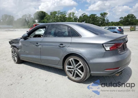 2018 Audi A3 Premium из США, поврежденный, VIN WAUAUGFF2J1029327